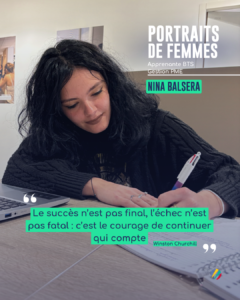 Nina, apprenante en BTS GPME qui pose pour le portrait de femme ECOFAC